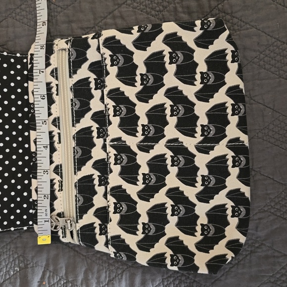 bungalow360 bat crossbody bag NWT - Picture 6 of 11